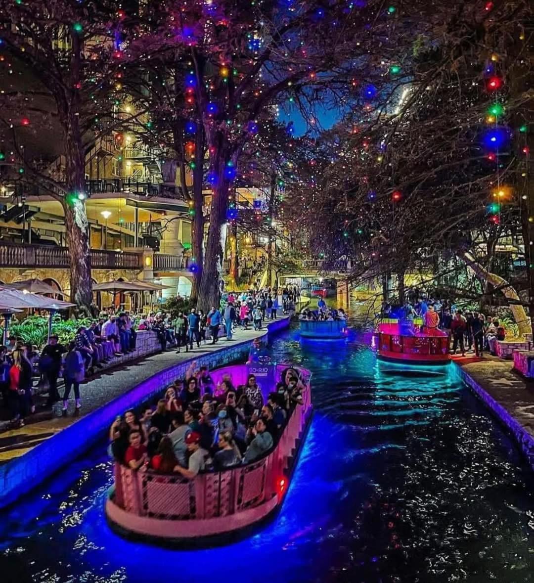 Viva Fiesta Condo On San Antonio Riverwalk エクステリア 写真